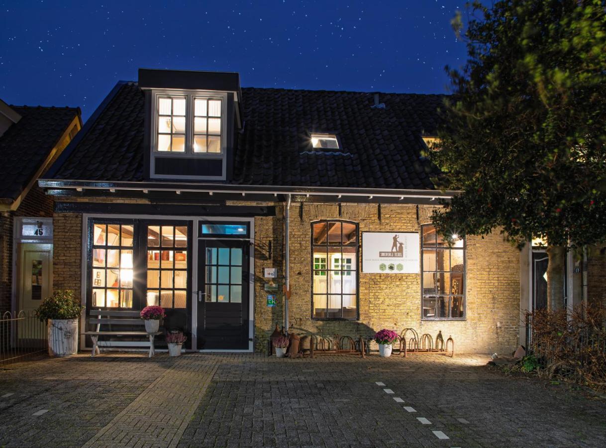 Smederij Texel Acomodação com café da manhã De Cocksdorp  Exterior foto